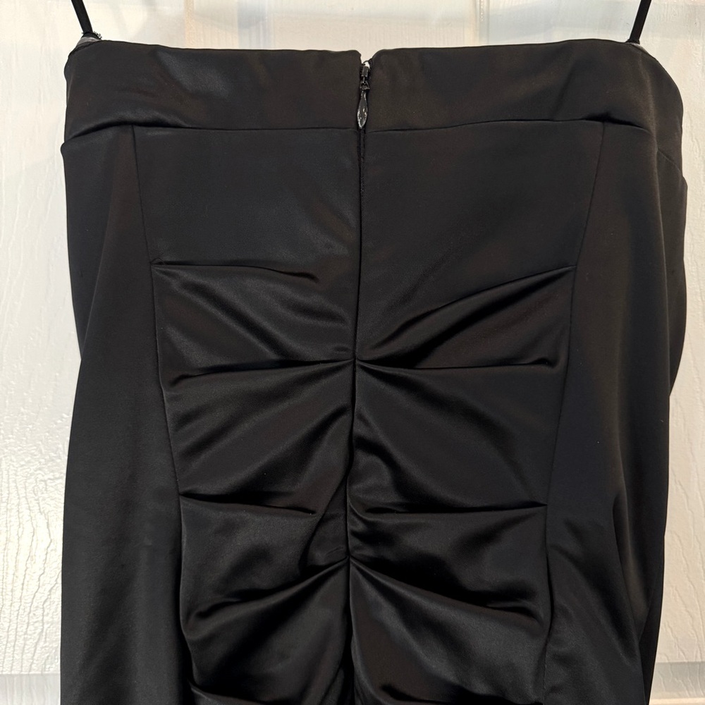 Nicole Miller Collection Black Strapless Ruched Satin Dress – Size 10 - Picture 4 of 5